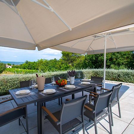 Martincic Residence - 5 Stars Luxury With Pool Heating On 4000M2 Rakalj 외부 사진