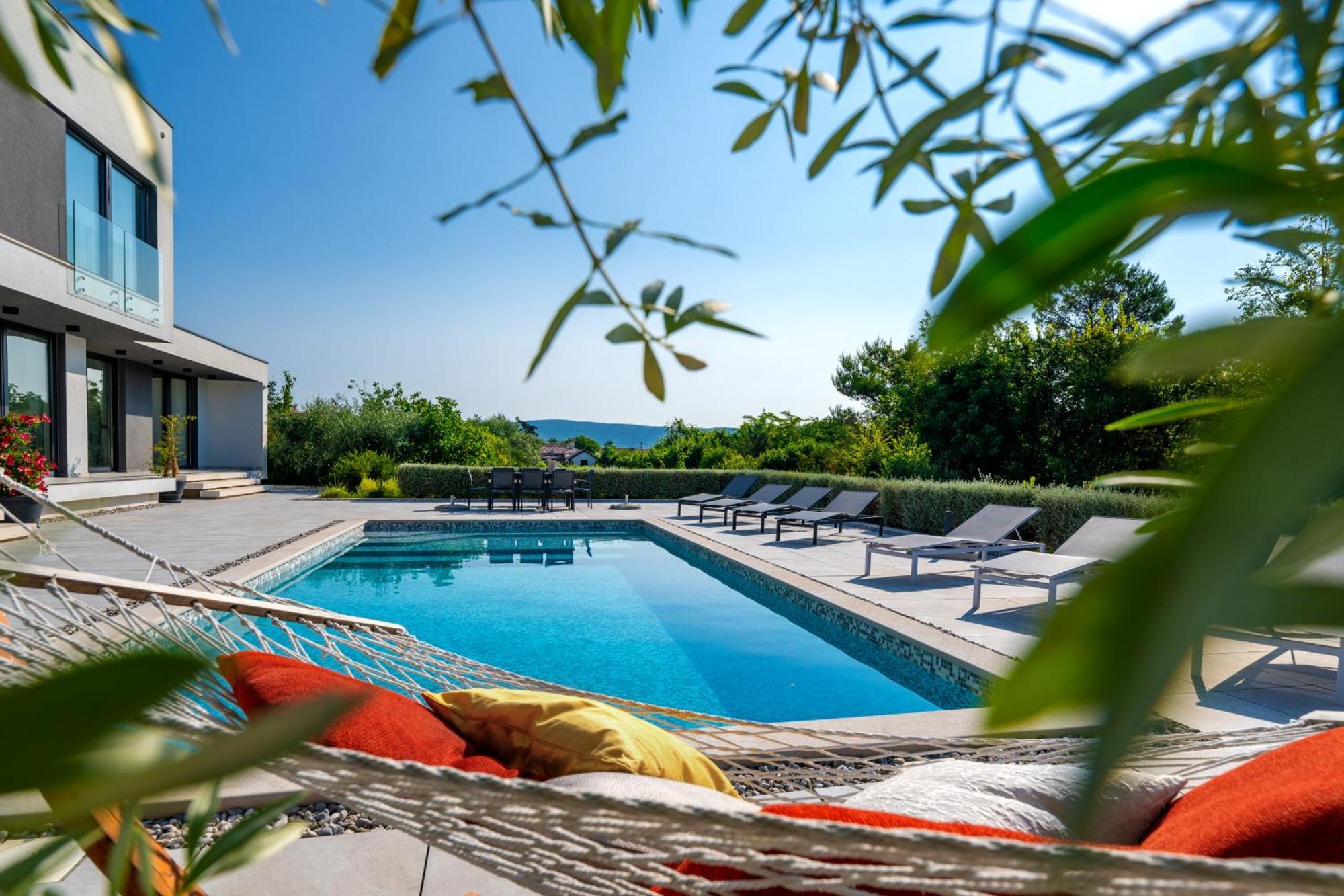Martincic Residence - 5 Stars Luxury With Pool Heating On 4000M2 Rakalj 외부 사진